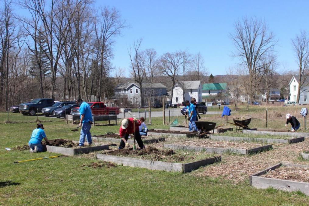 Scores of Keuka College students, staff, faculty, alumni, and friends fanned out across Yates County for an afternoon of giving back during Celebrate Service ... Celebrate Yates on Sunday, April 22.