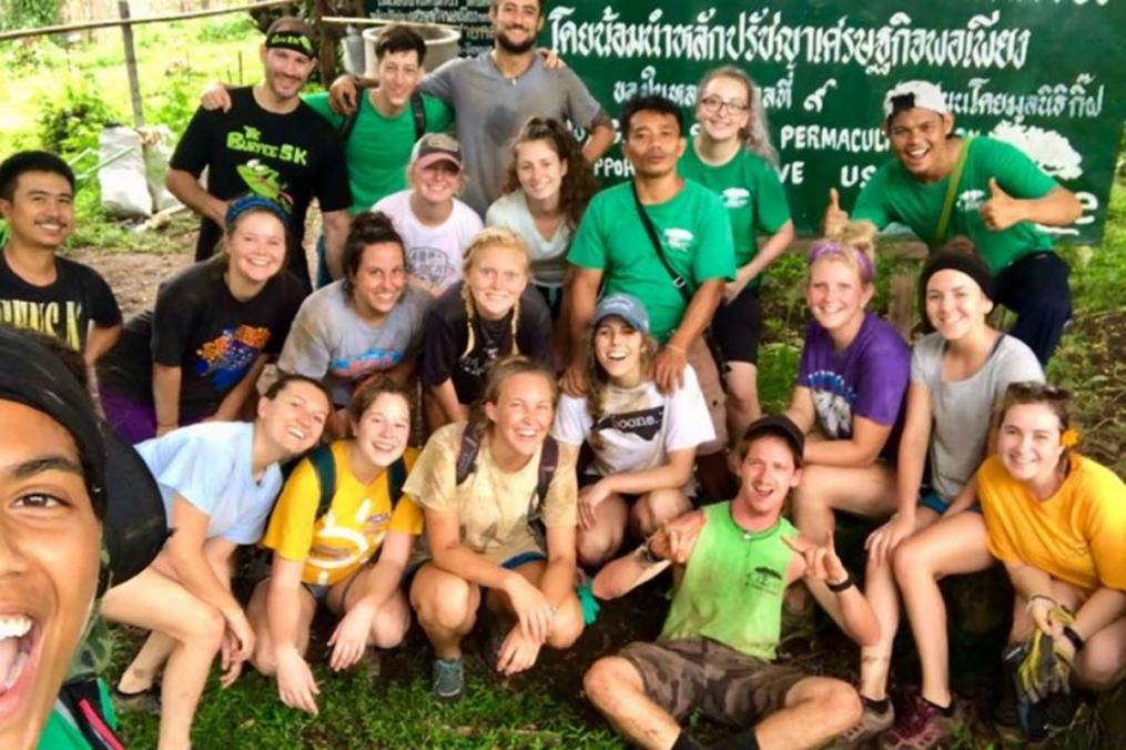 Sarah Honan '21 completed a summer Field Period® in Thailand. Here, she poses with members of her Growth International Volunteer Excursions crew.