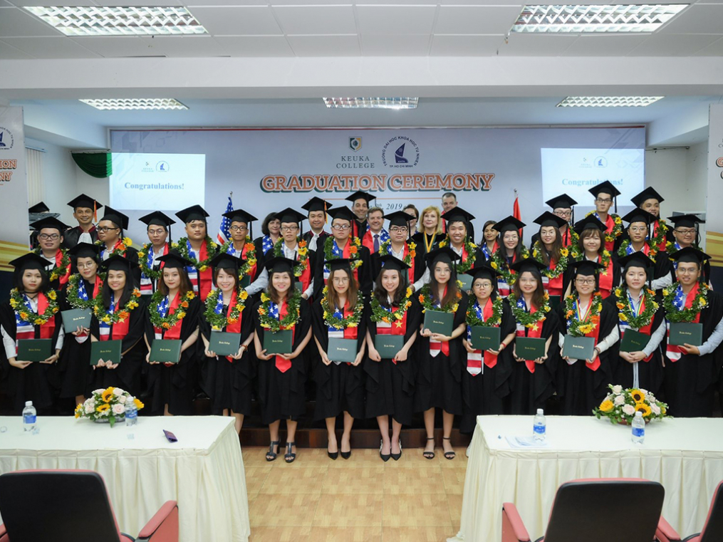 The Keuka College Vietnam Program at the University of Science in Ho Chi Minh City 2019 graduating class. 
